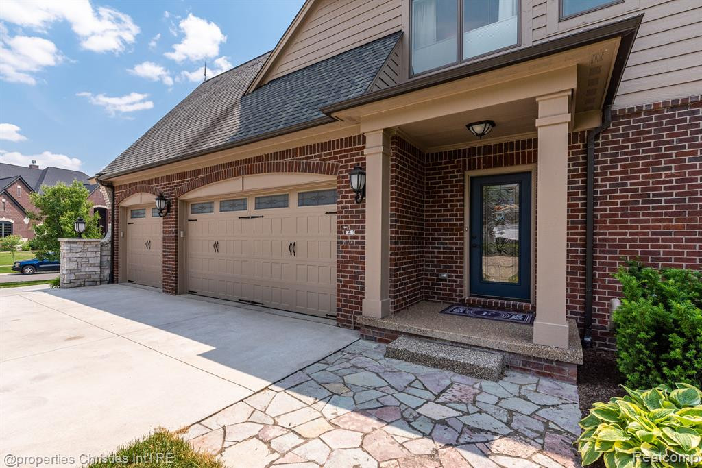 21531 EQUESTRIAN Trail, Northville, MI 48167 — Photo 51