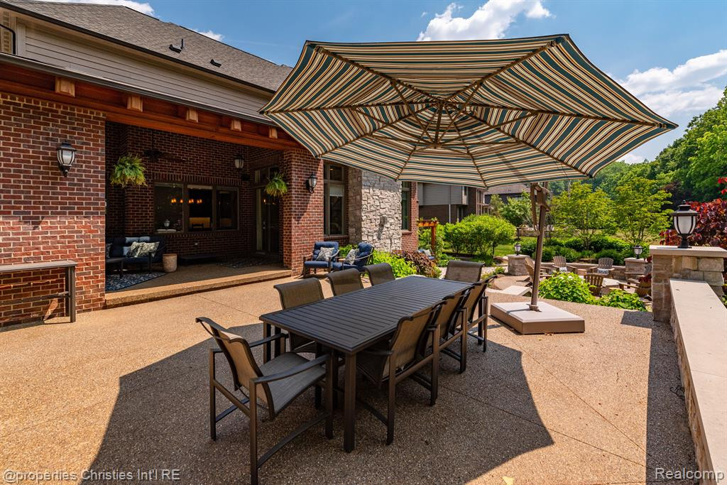 21531 EQUESTRIAN Trail, Northville, MI 48167 — Photo 56