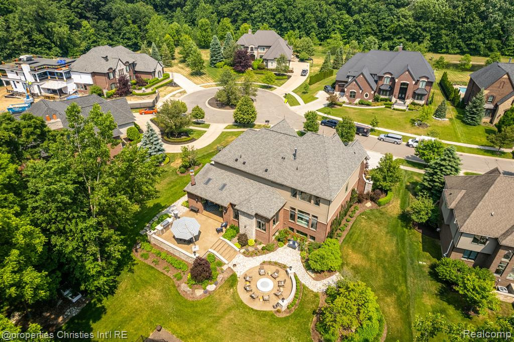 21531 EQUESTRIAN Trail, Northville, MI 48167 — Photo 59