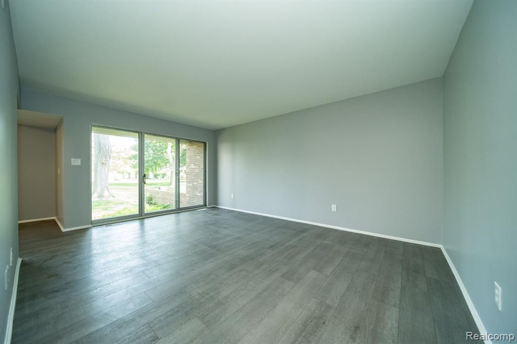 4639 LEISURE Lane, 37, Trenton, MI 48183 — Photo 30