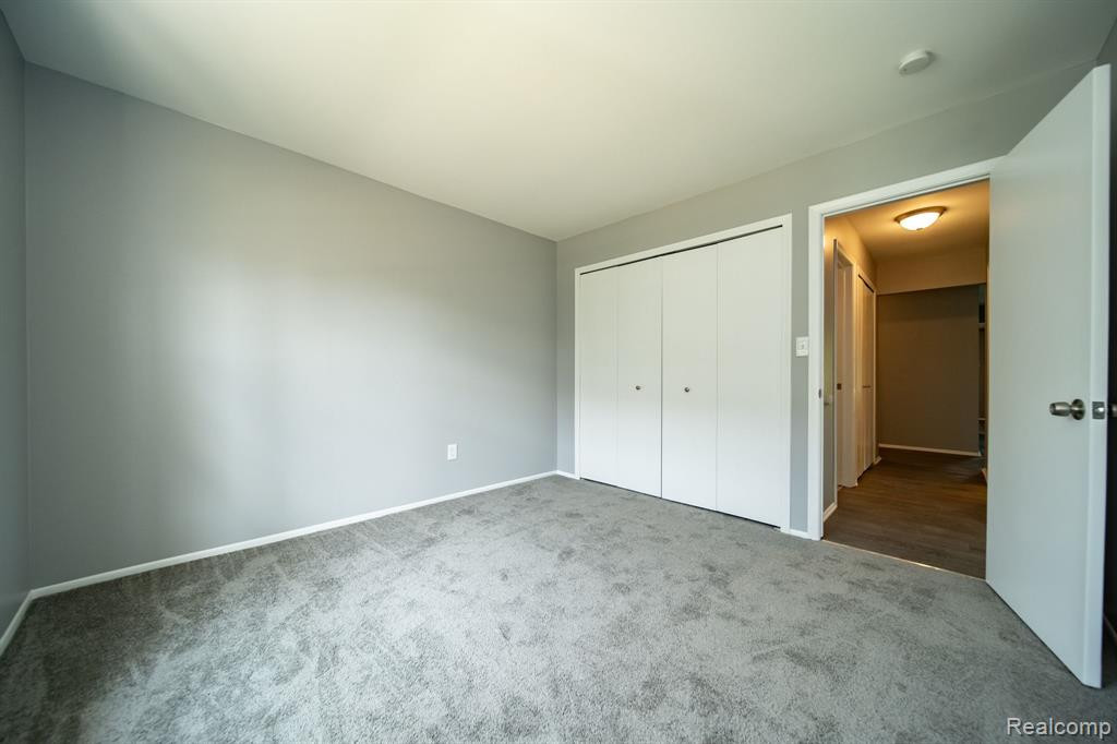 4639 LEISURE Lane, 37, Trenton, MI 48183 — Photo 35