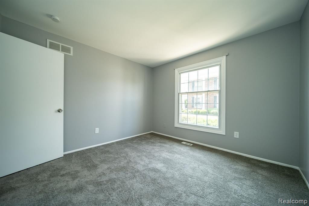 4639 LEISURE Lane, 37, Trenton, MI 48183 — Photo 37