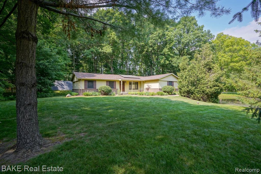 7856 Thornwood Street, Canton, MI 48187 — Photo 3