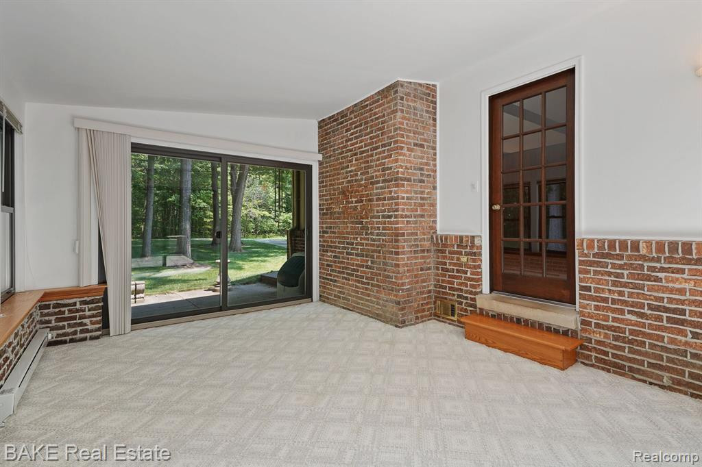 7856 Thornwood Street, Canton, MI 48187 — Photo 23