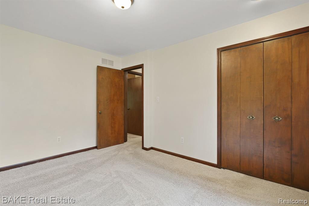 7856 Thornwood Street, Canton, MI 48187 — Photo 28