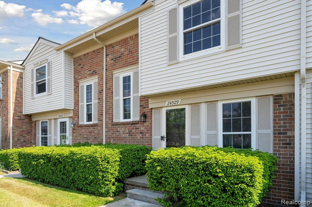 24529 BASHIAN Drive, Novi, MI — Photo 4