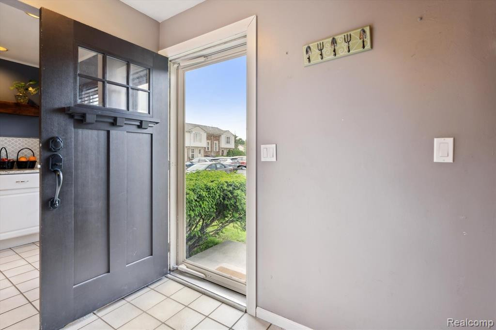 24529 BASHIAN Drive, Novi, MI — Photo 6