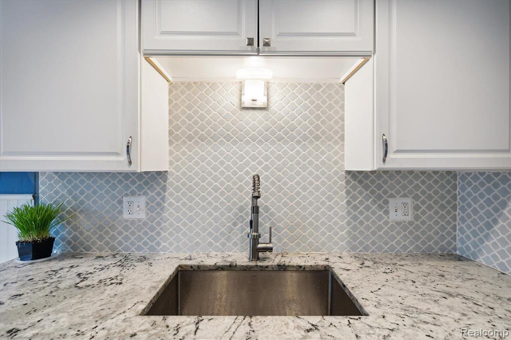 24529 BASHIAN Drive, Novi, MI — Photo 13