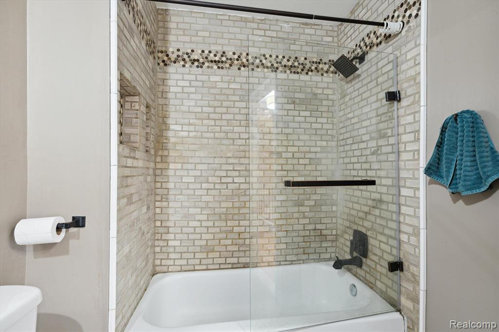 24529 BASHIAN Drive, Novi, MI — Photo 29