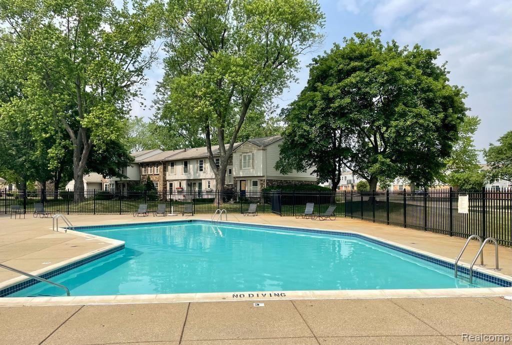 24529 BASHIAN Drive, Novi, MI — Photo 39