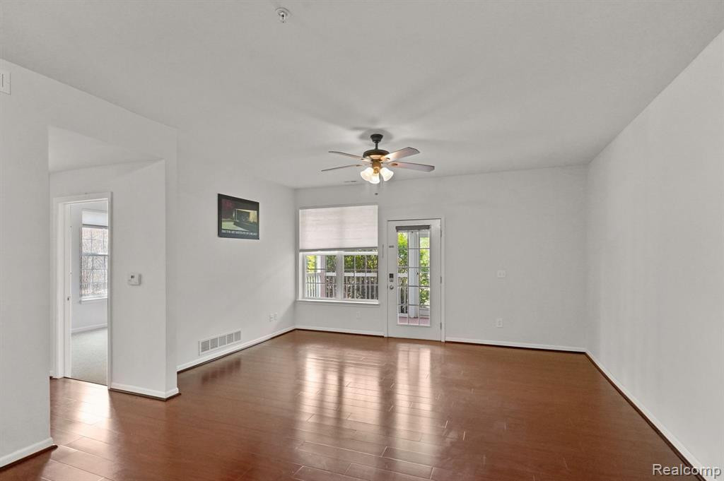 841 E Summerfield Glen Circle, Ann Arbor, MI 48103 — Photo 5