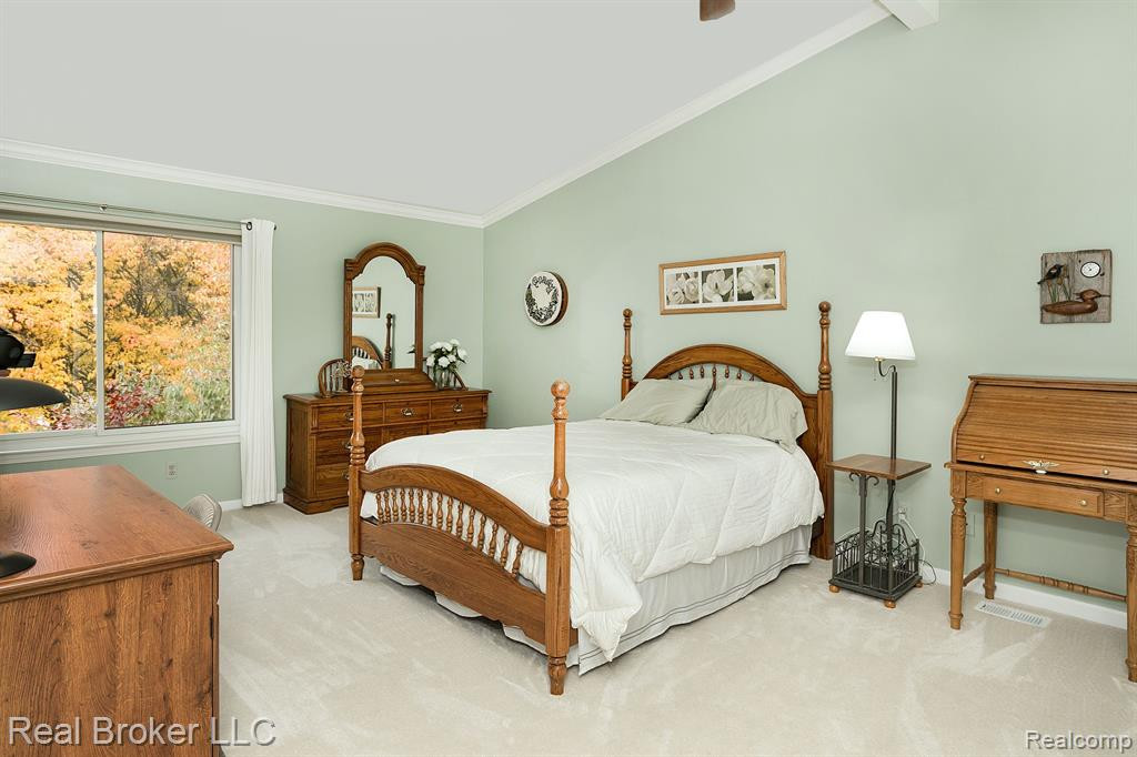 1737 S HILL Boulevard, Bloomfield Hills, MI 48304 — Photo 21