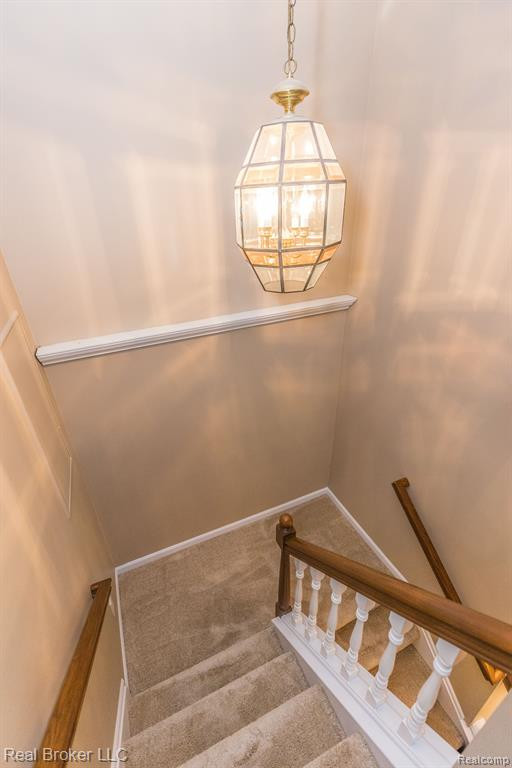 1737 S HILL Boulevard, Bloomfield Hills, MI 48304 — Photo 31
