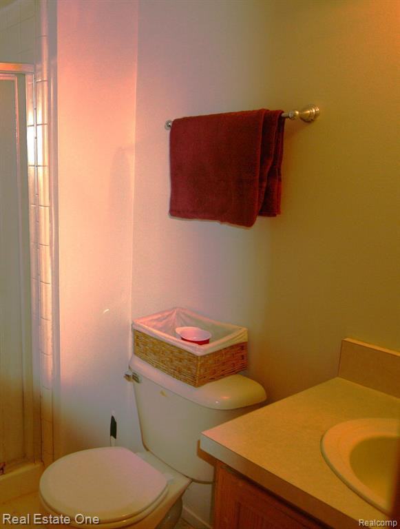 197 Shore Brook Lane, Commerce Twp, MI 48390 — Photo 13
