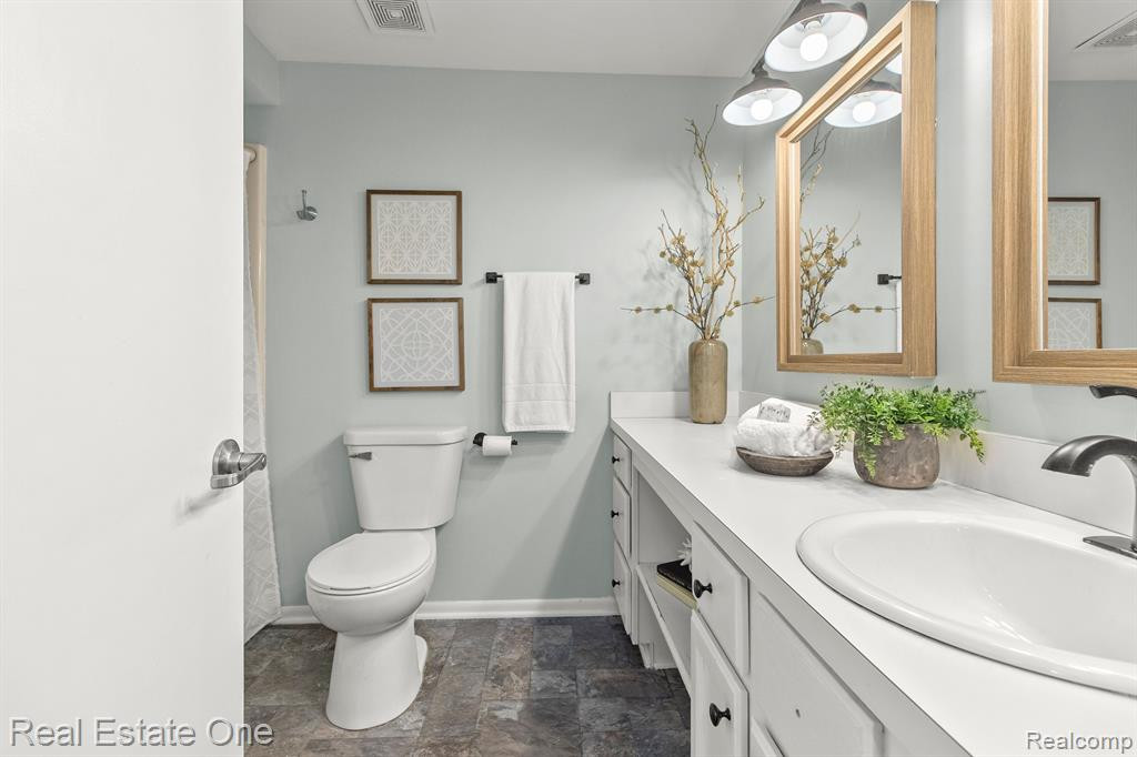 102 CONDA Lane, Oxford, MI 48371 — Photo 32