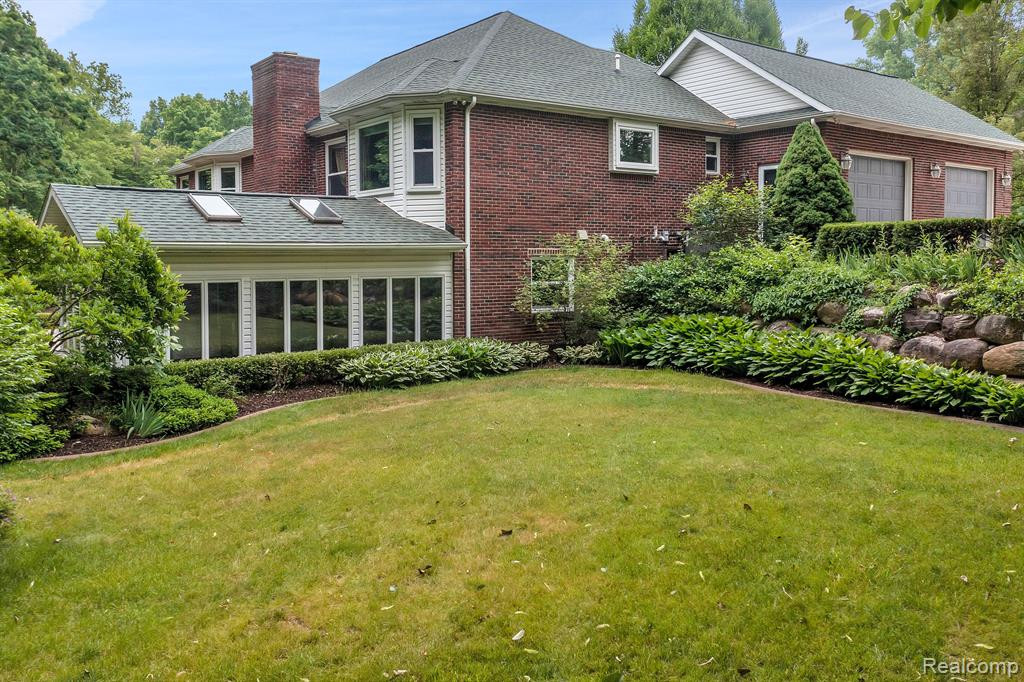 21106 GREENBRIAR Lane, South Lyon, MI 48178 — Photo 3