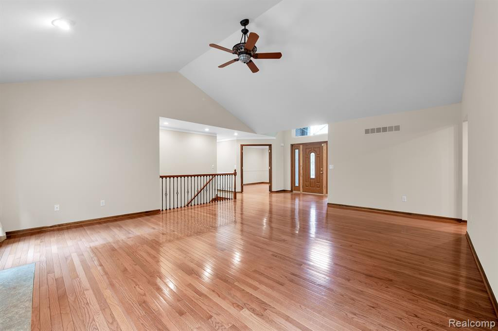 21106 GREENBRIAR Lane, South Lyon, MI 48178 — Photo 11