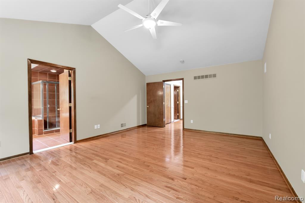 21106 GREENBRIAR Lane, South Lyon, MI 48178 — Photo 19
