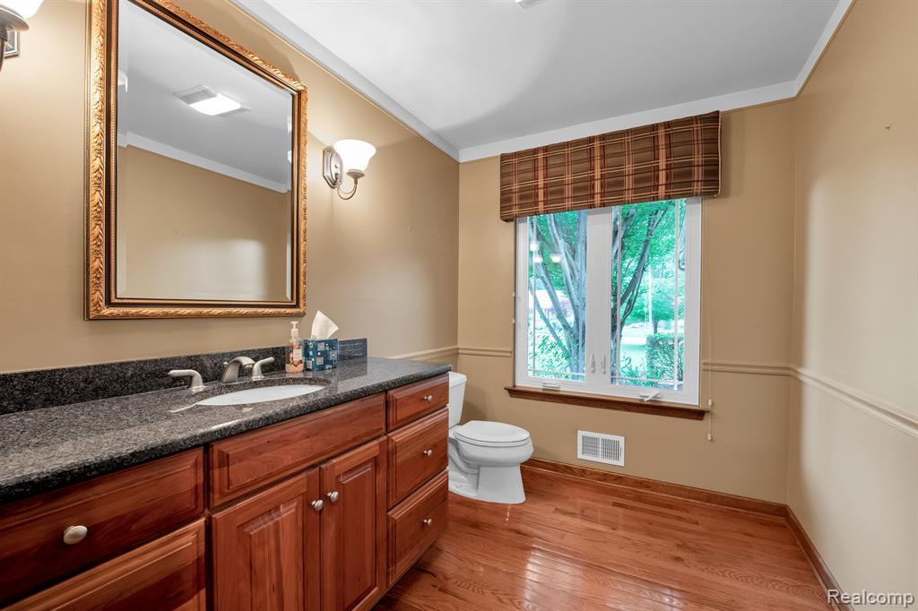 21106 GREENBRIAR Lane, South Lyon, MI 48178 — Photo 28