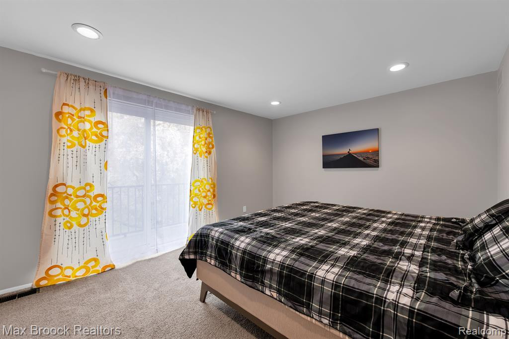 24652 OLDE ORCHARD Street, Novi, MI — Photo 11