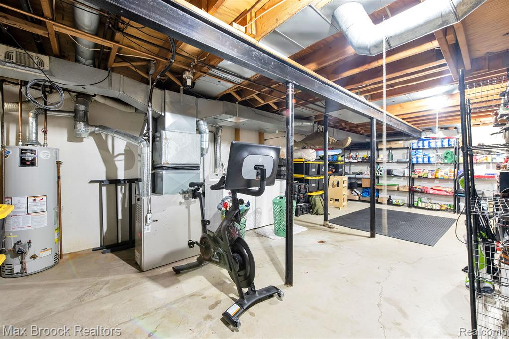 24652 OLDE ORCHARD Street, Novi, MI — Photo 18