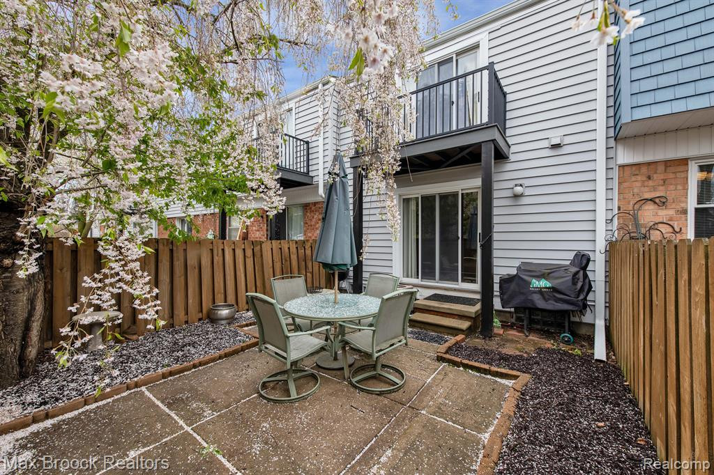 24652 OLDE ORCHARD Street, Novi, MI — Photo 23