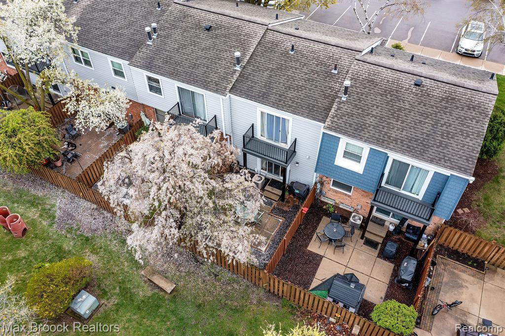 24652 OLDE ORCHARD Street, Novi, MI — Photo 37