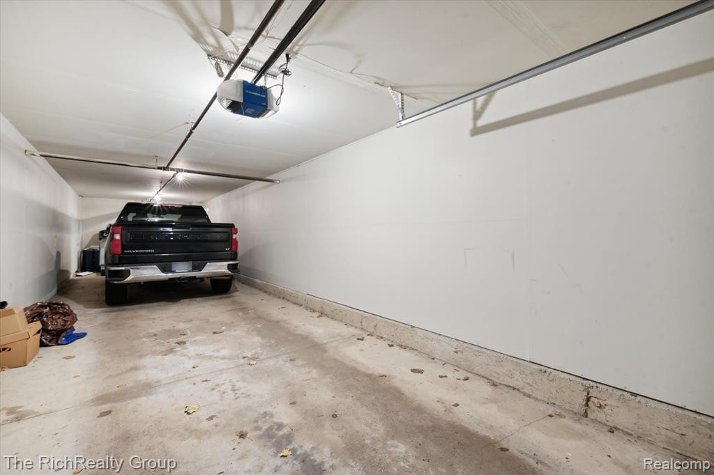 25500 SAINT JAMES, Southfield, MI 48075 — Photo 39