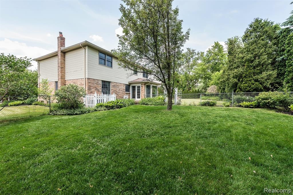 42280 Bradner Road, Northville, MI 48168 — Photo 25