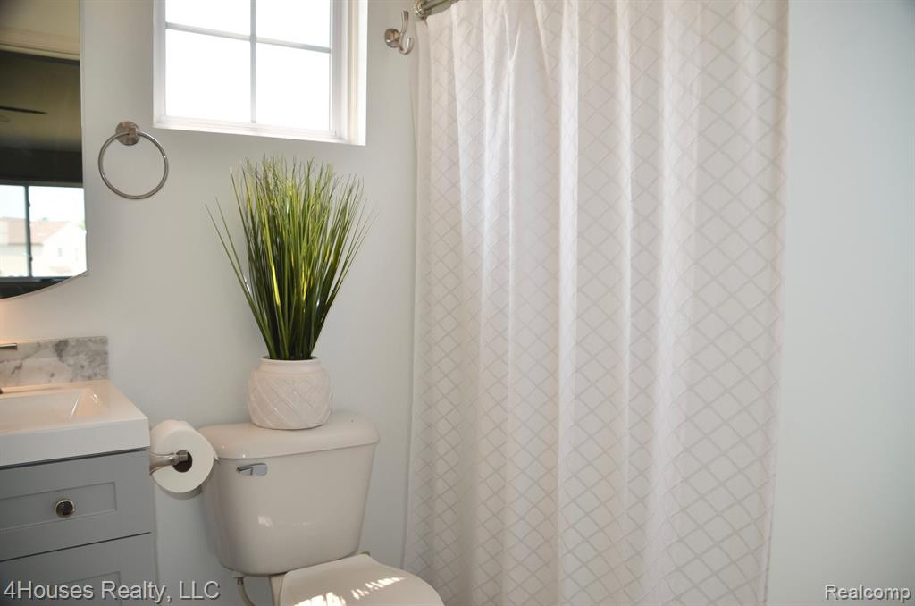 1782 SAVANNAH Lane, Ypsilanti, MI 48198 — Photo 29