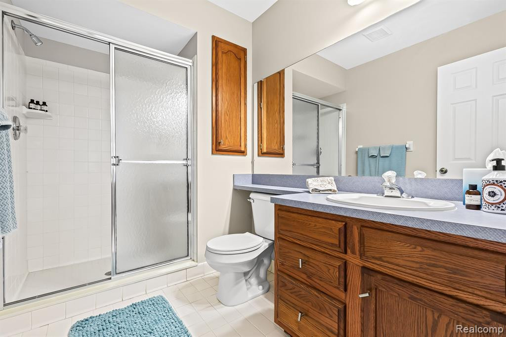1020 PINEWOOD Court, Brighton, MI 48116 — Photo 26