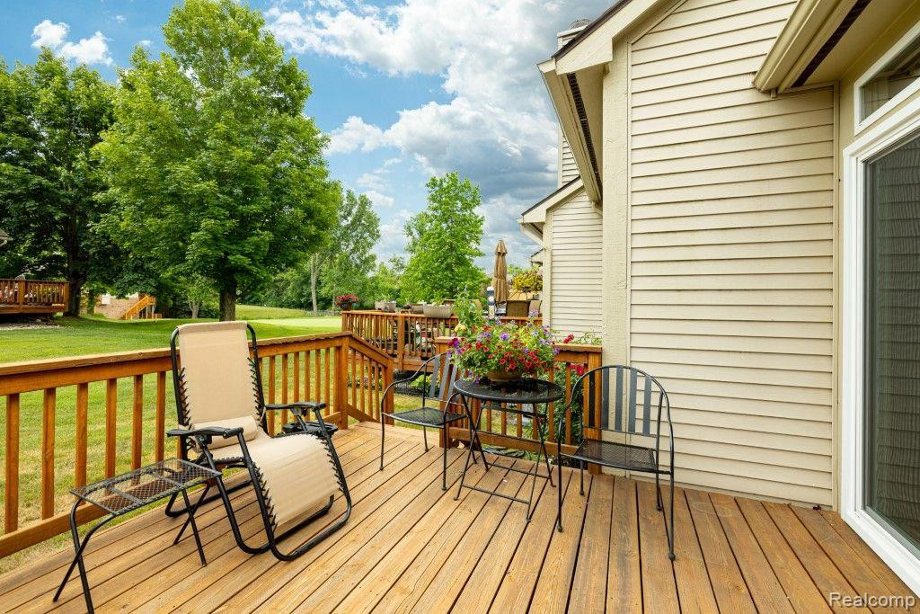 41858 CANTEBURY Drive, Novi, MI 48377 — Photo 3