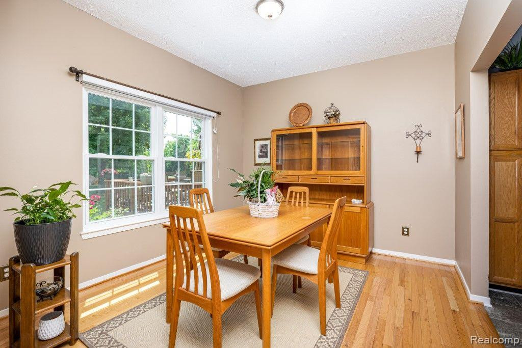 41858 CANTEBURY Drive, Novi, MI 48377 — Photo 8