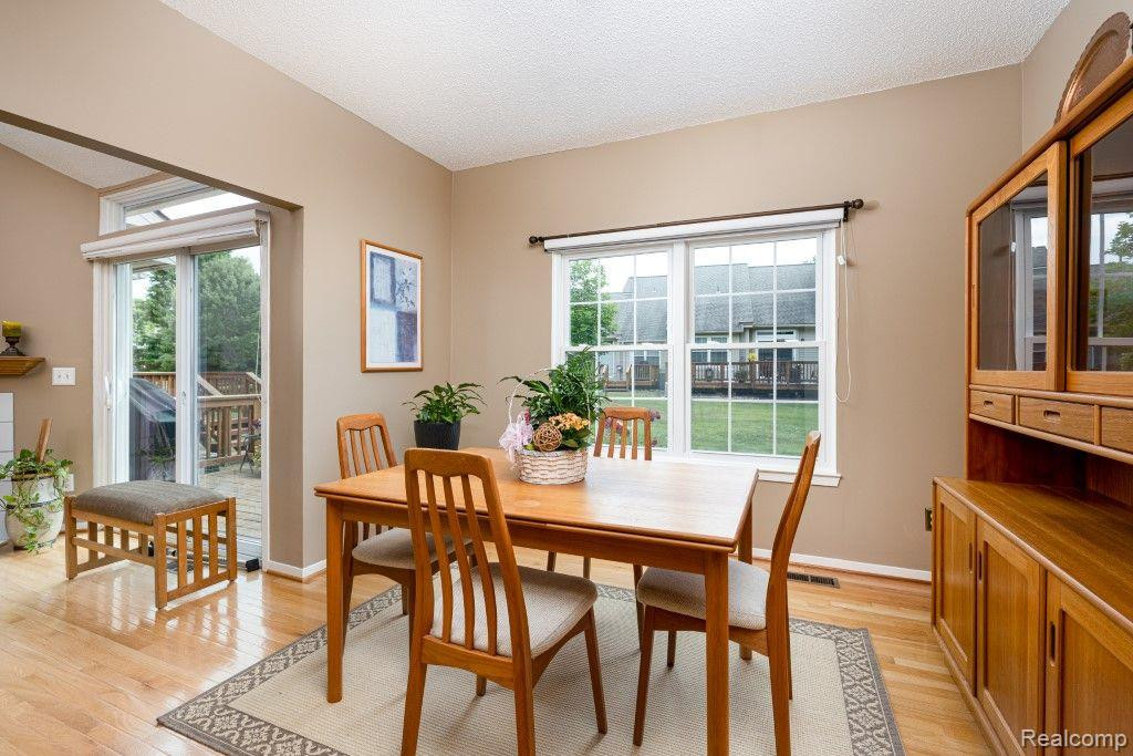 41858 CANTEBURY Drive, Novi, MI 48377 — Photo 9