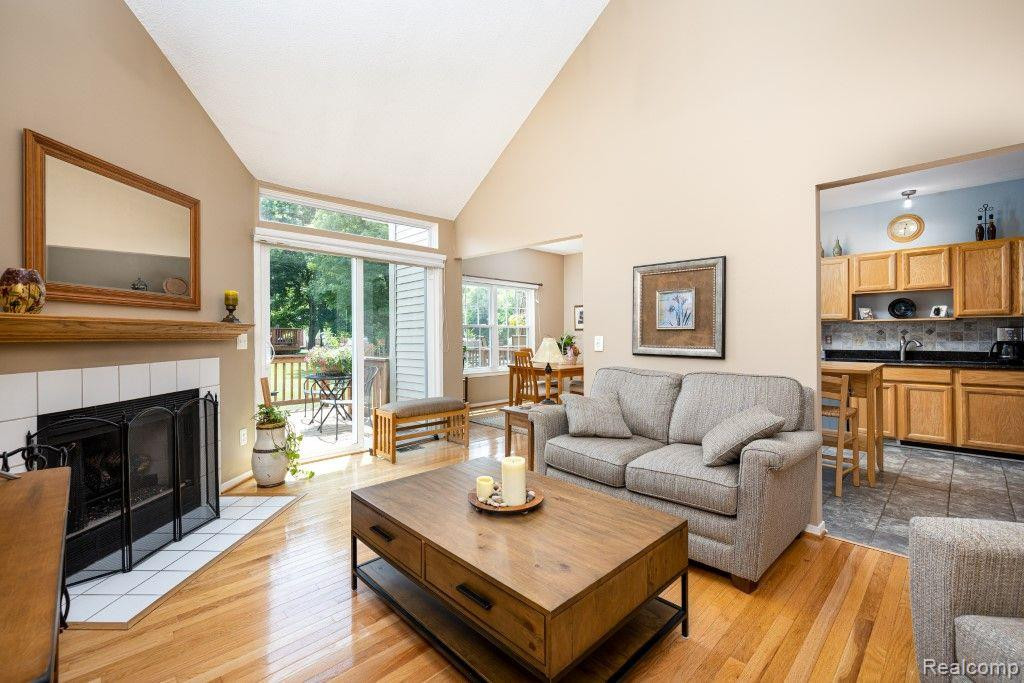 41858 CANTEBURY Drive, Novi, MI 48377 — Photo 10