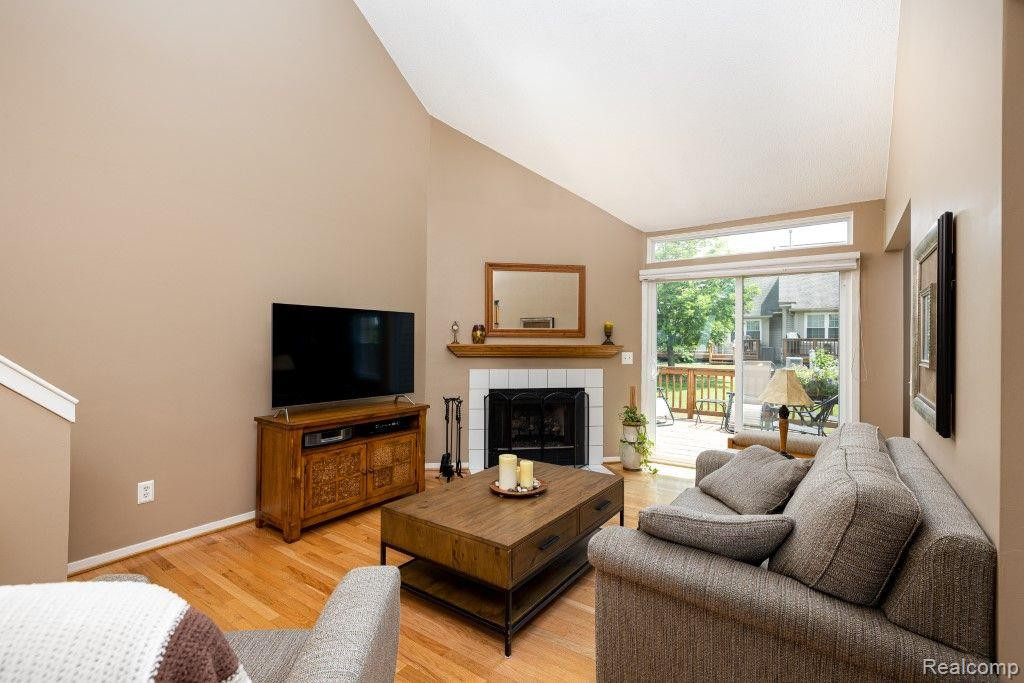 41858 CANTEBURY Drive, Novi, MI 48377 — Photo 12