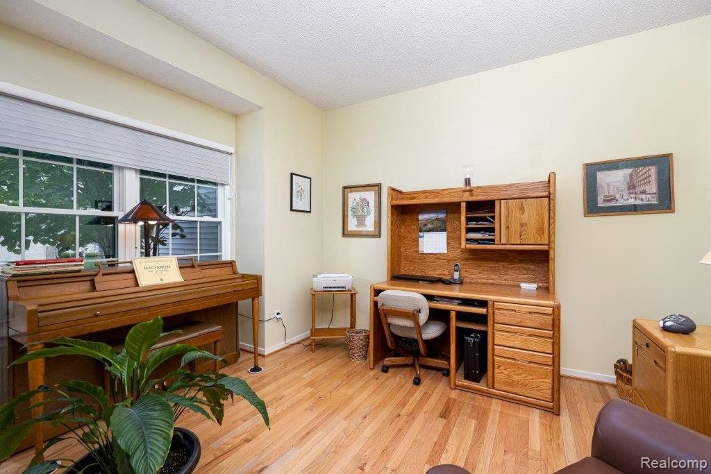 41858 CANTEBURY Drive, Novi, MI 48377 — Photo 14