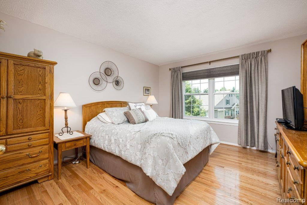 41858 CANTEBURY Drive, Novi, MI 48377 — Photo 15