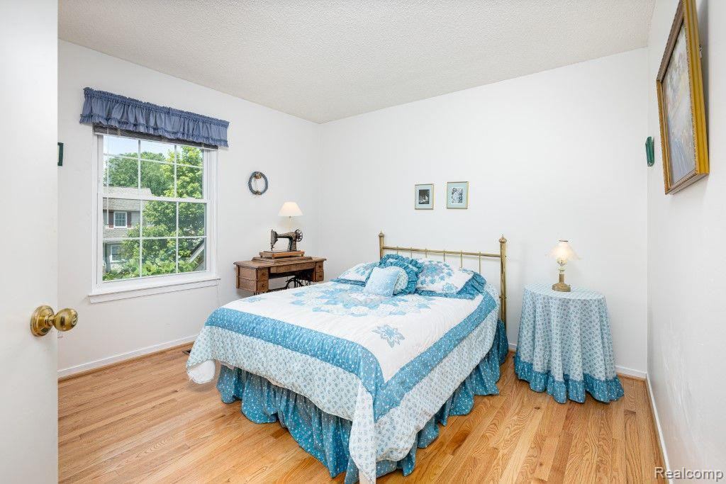 41858 CANTEBURY Drive, Novi, MI 48377 — Photo 21