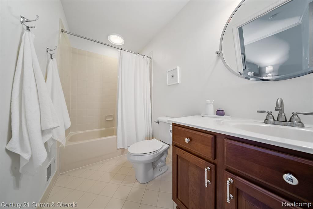 18012 STONEBROOK Drive, Northville, MI 48168 — Photo 30
