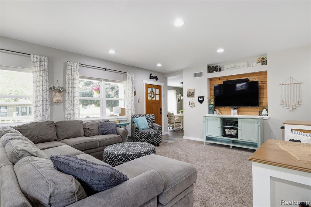 74100 Crull Street, Armada, MI — Photo 5