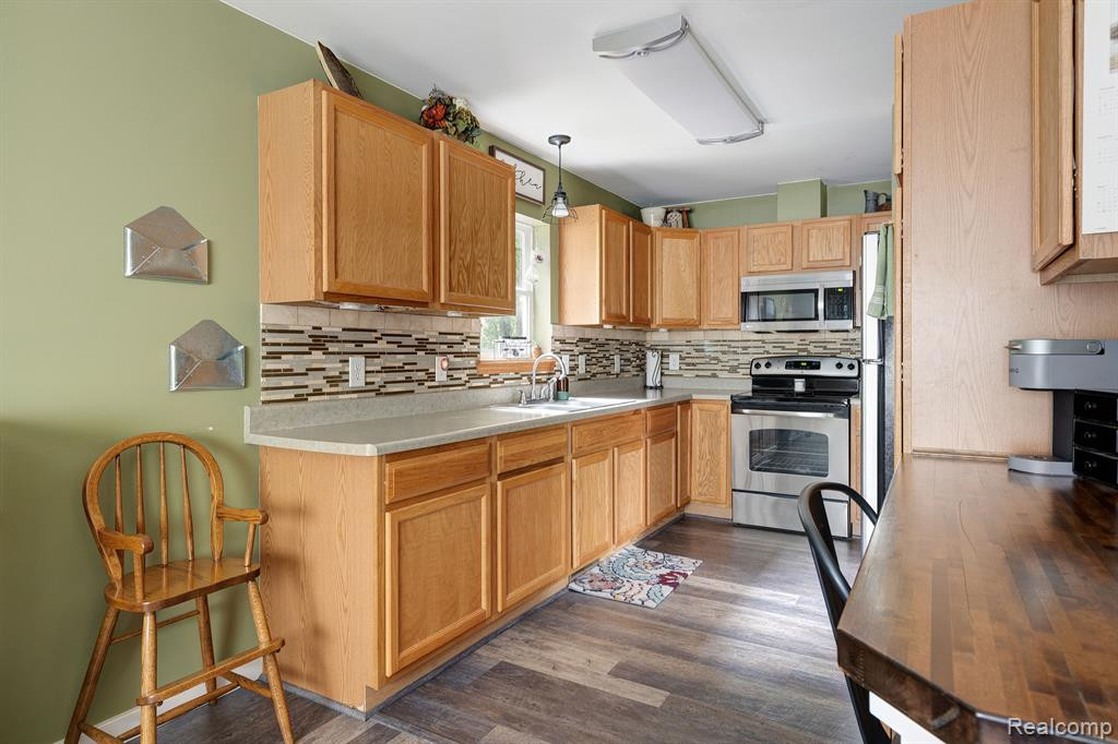 74100 Crull Street, Armada, MI — Photo 12