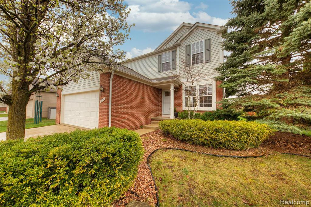 9736 Ravenshire Drive, Ypsilanti, MI 48198 — Photo 2