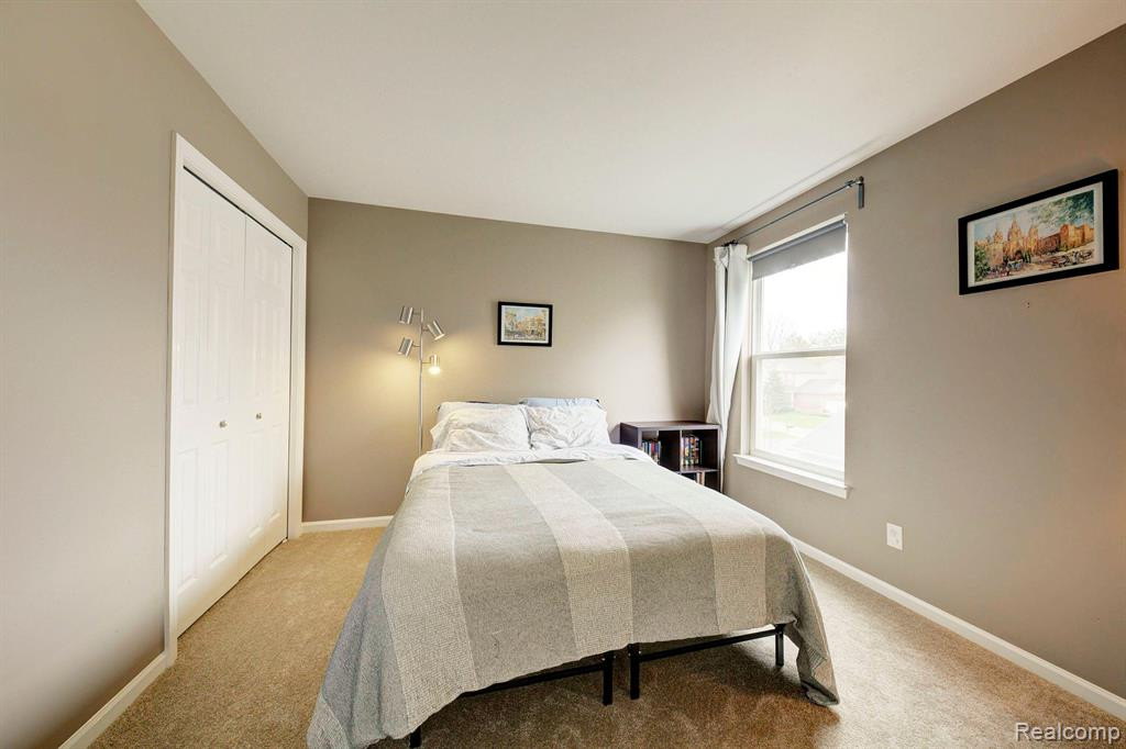 9736 Ravenshire Drive, Ypsilanti, MI 48198 — Photo 22
