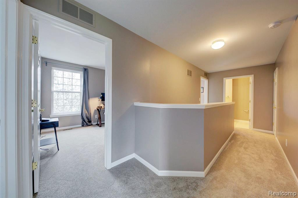 9736 Ravenshire Drive, Ypsilanti, MI 48198 — Photo 26