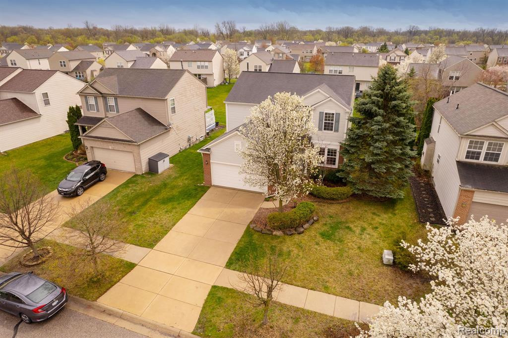 9736 Ravenshire Drive, Ypsilanti, MI 48198 — Photo 46