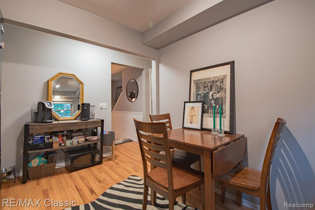 615 LEON Road, Walled Lake, MI 48390 — Photo 4