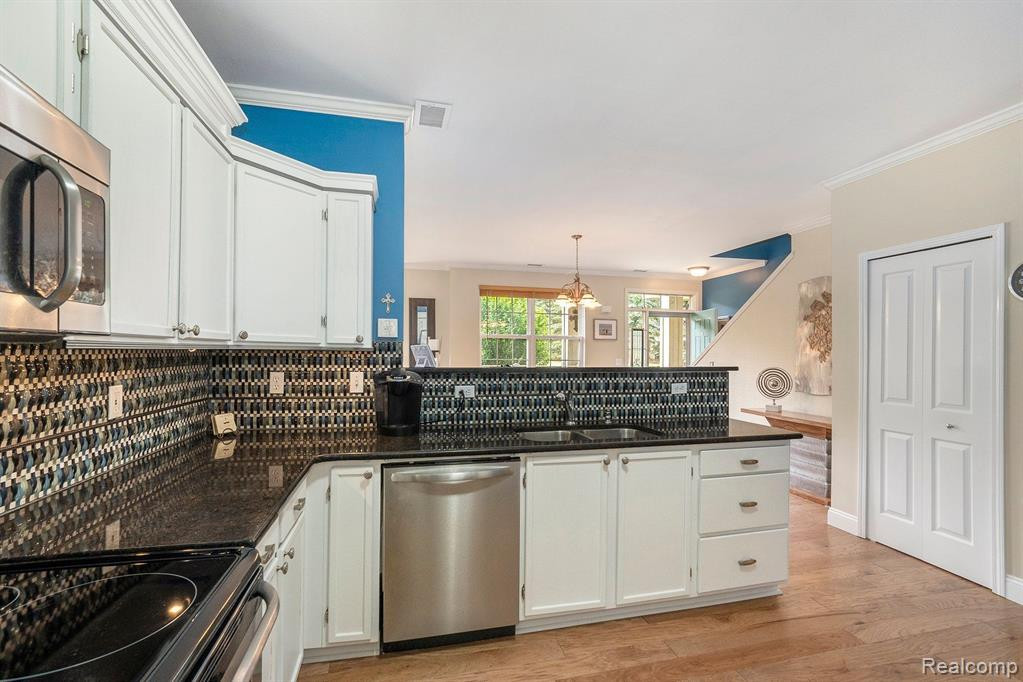 4280 HAMPTON RIDGE Boulevard, Howell, MI 48843 — Photo 7