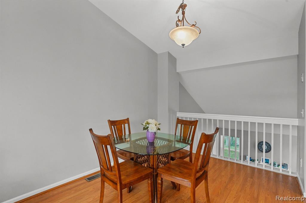 303 Victorian Lane, Belleville, MI 48111 — Photo 4