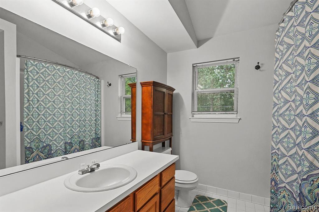 303 Victorian Lane, Belleville, MI 48111 — Photo 13